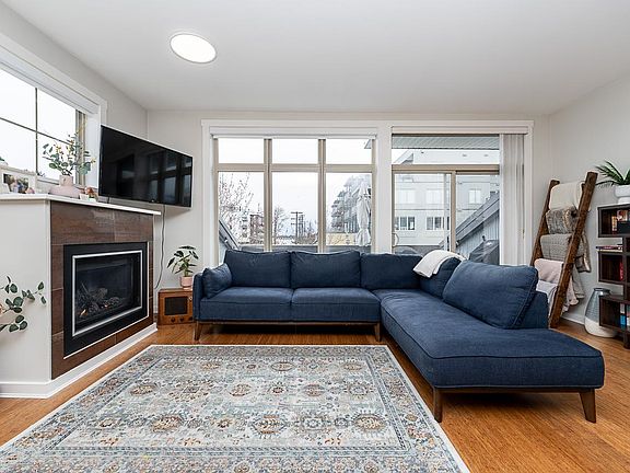 4th image of 6111 London Rd #220