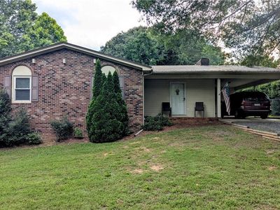 272 Meadow Rd, Asheboro, NC, 27205