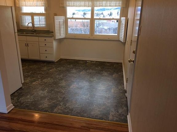 Dinning Area Of Kitchen