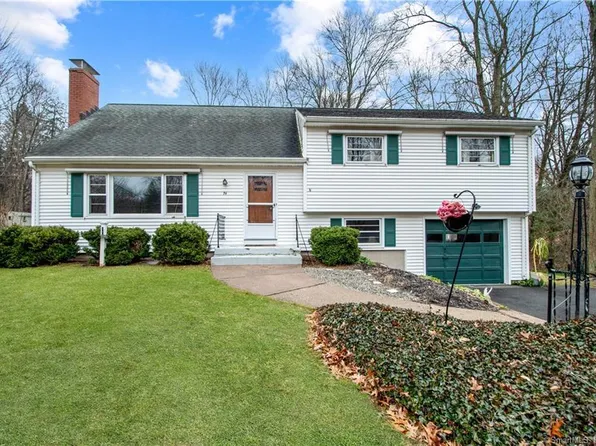 74 Buttonball Lane, Glastonbury, CT 06033