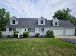 5587 Browntown Rd, Sawyer, MI 49125