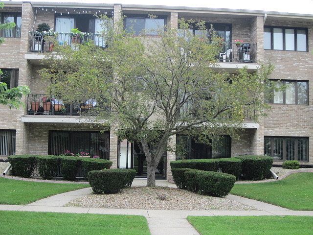 1st image of 7401 Tiffany Dr APT 2E