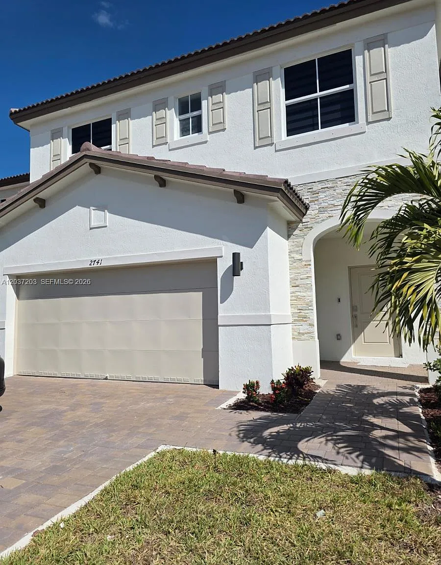 5 bed, 4.0 bath, $4,200 — Photo 1