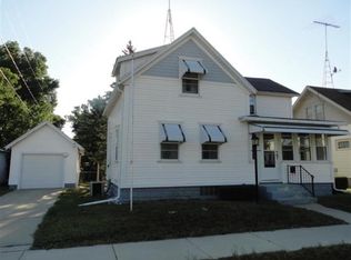 1005 Cass St, Portage, WI 53901