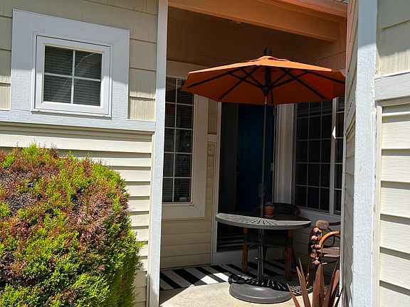 2nd image of 11621 Breckenridge Ln NW