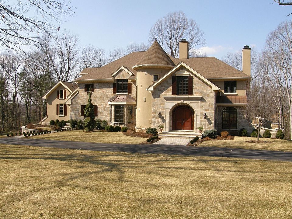 1st image of 180 Forest Way