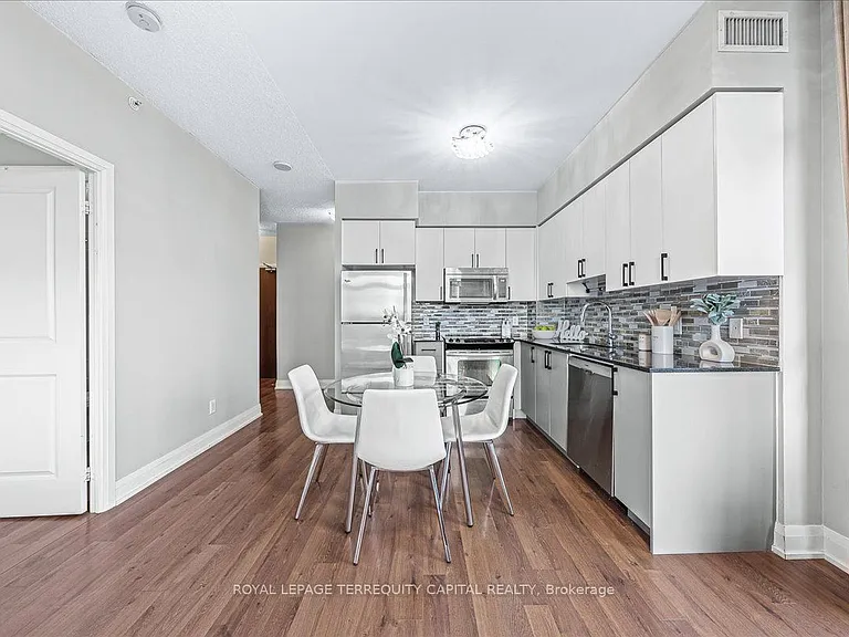 85 N Park Rd #505 — Photo 23