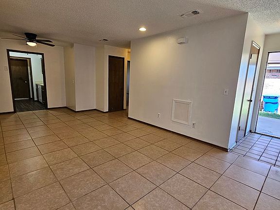 2nd image of 1216 Clearwater Dr