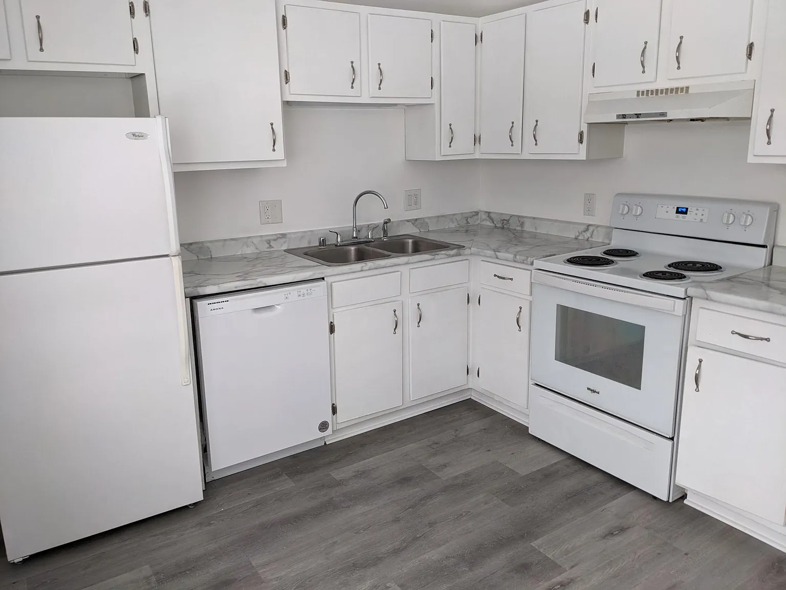 104 Hibbard St #112 photo 1