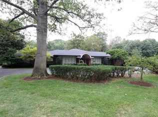 217 Magna Carta Dr, Saint Louis, MO 63141