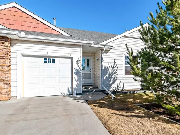 142 S Freeman Way NW, High River, AB T1V 1V4