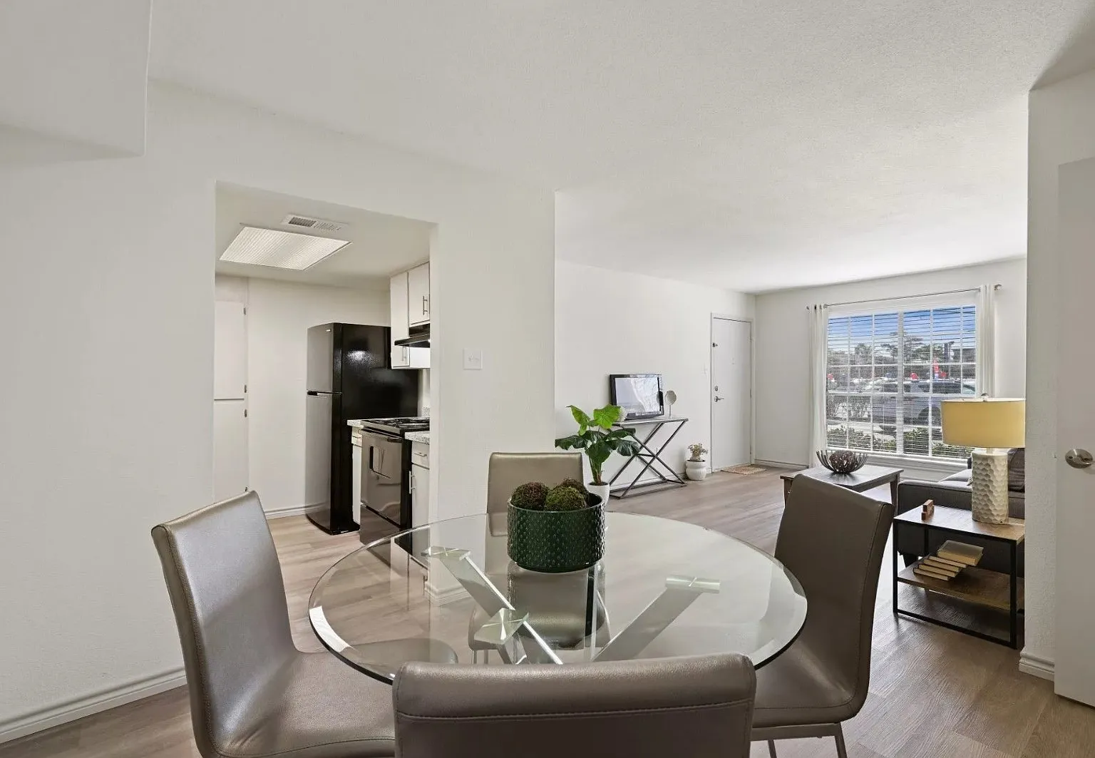 Parkside Place Apartments — Photo 2