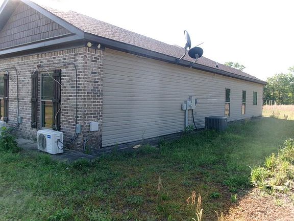 3rd image of 428 Ewell Rd