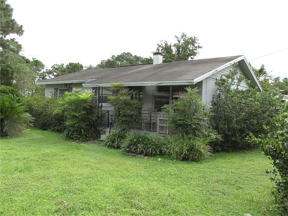 2nd image of 1821 Carrington Dr