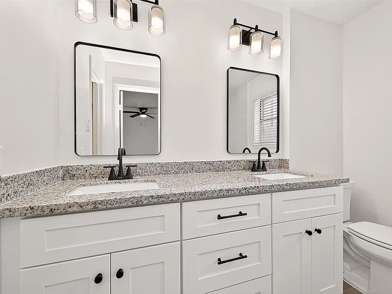 2334 Autumn Springs Ln — Photo 21