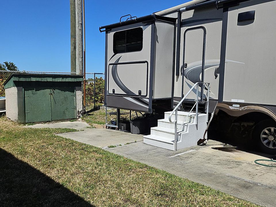 2nd image of 630 Galaxy Ln