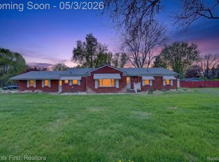 11000 Clinton River Rd, Sterling Heights, MI 48314