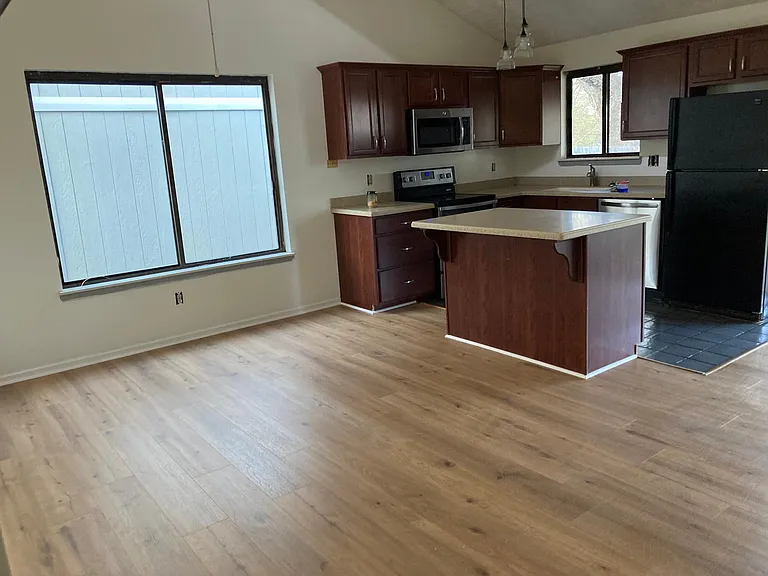 612 Hidden Point Dr — Photo 6