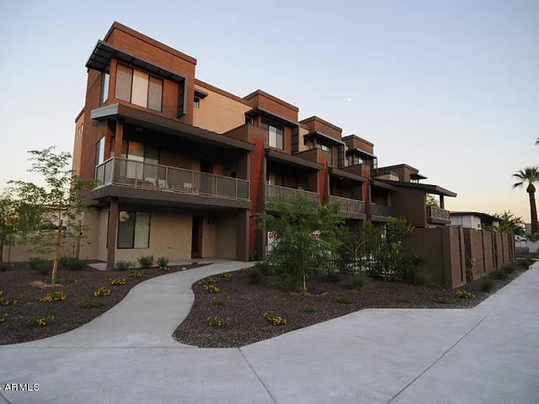 6937 E 6th St #1003 — Photo 21