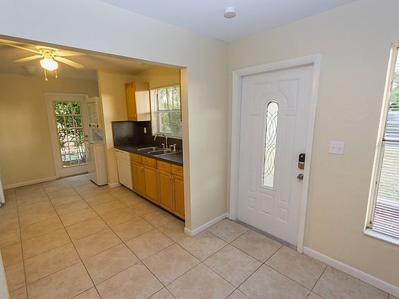 3rd image of 2731 NW 26th St