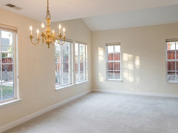 5th image of 41740 Vaquero Ct