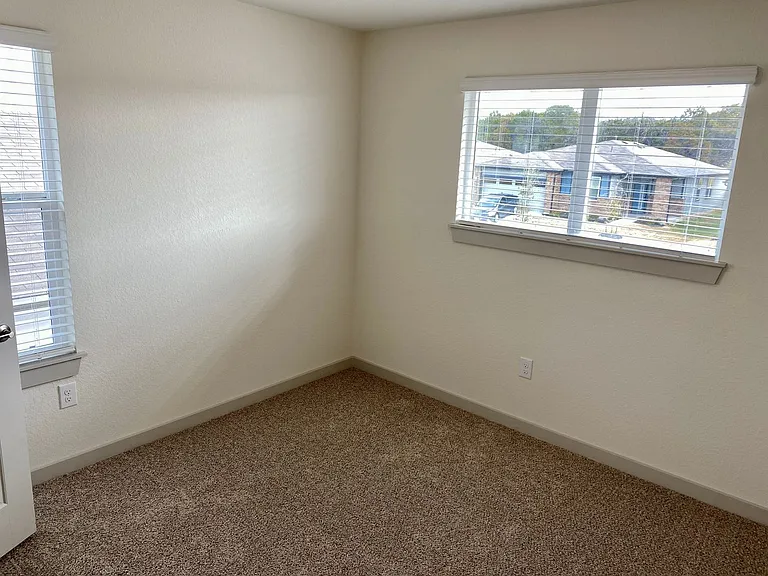 10210 Criswell Rd — Photo 25
