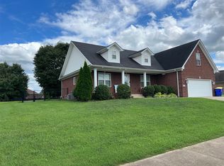 484 Day Star Cir, Bowling Green, KY 42104