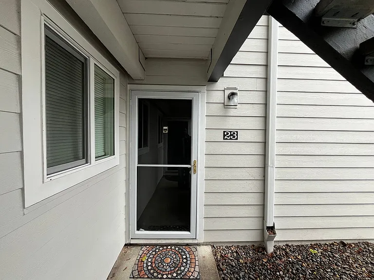 5482 SW Alger Ave #F23 — Photo 1