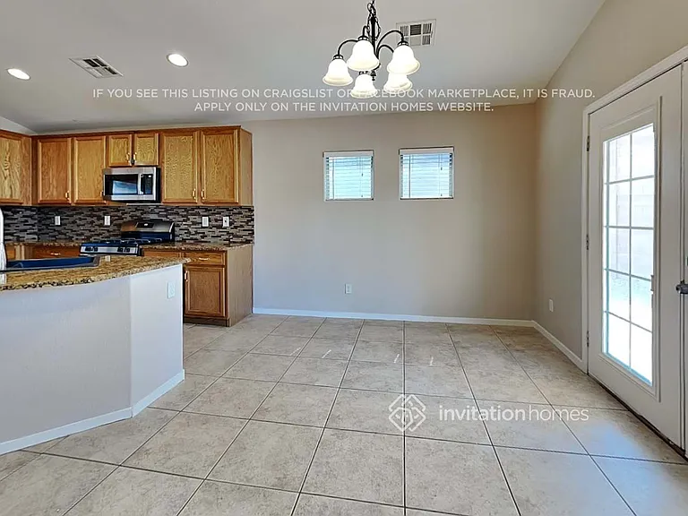 5745 Oasis Ridge St — Photo 7