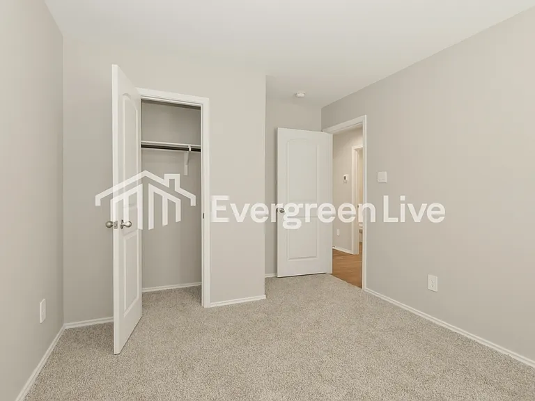 9940 Glen Brook Ln — Photo 14
