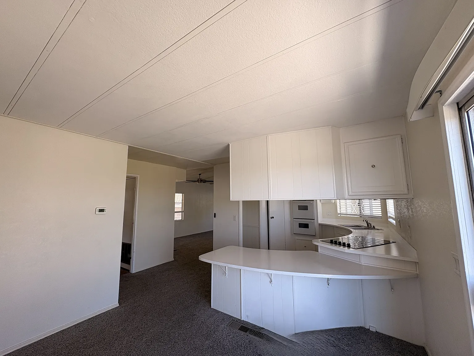 2 bed, 2.0 bath, 1440 sqft, $3,400 — Photo 4