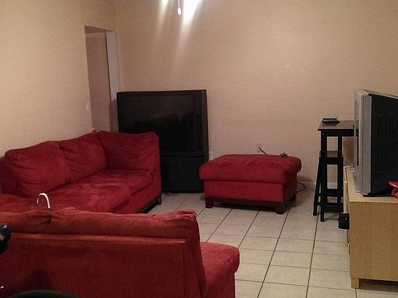 3rd image of 71 Gordon Plaza Dr