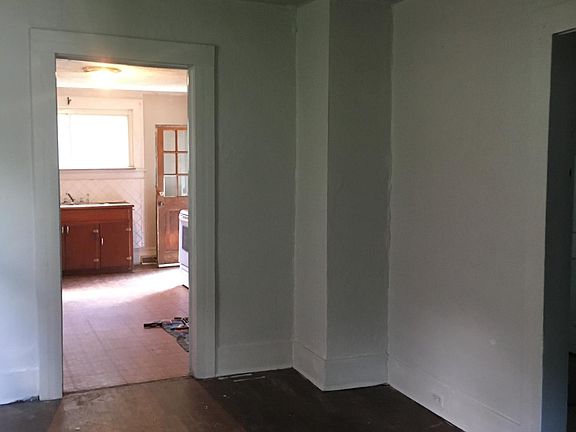 3rd image of 1507 Wise Ave SE
