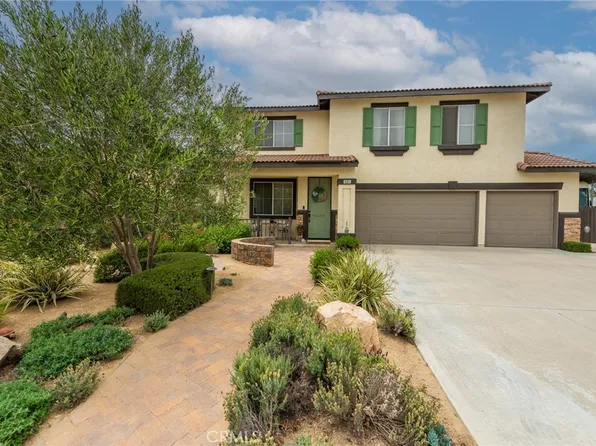 6335 Marigold St, Corona, CA 92880