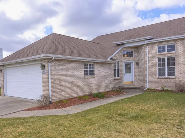 2369 Caton Crest Dr, Crest Hill, IL 60403