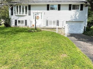9 Deborah Dr, Binghamton, NY 13901