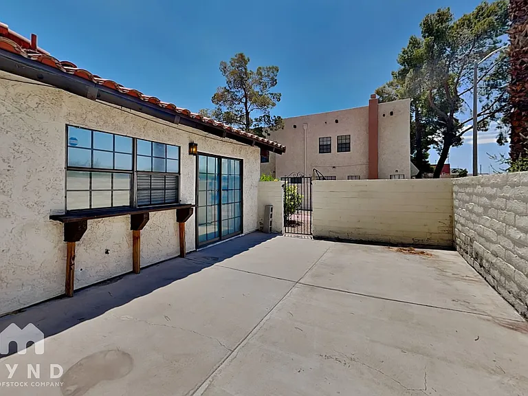 609 Spyglass Ln — Photo 21
