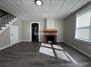 7 Bennett Ave APT 1, Skowhegan, ME 04976