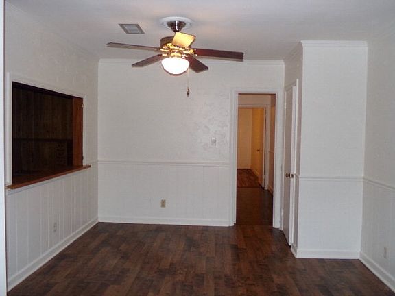4th image of 1260 Kirk Cir