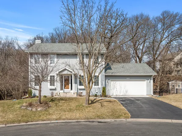 4983 Credit River Dr, Savage, MN 55378