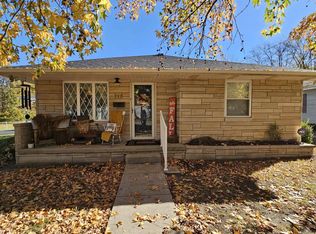 787 S Main St, Linton, IN 47441