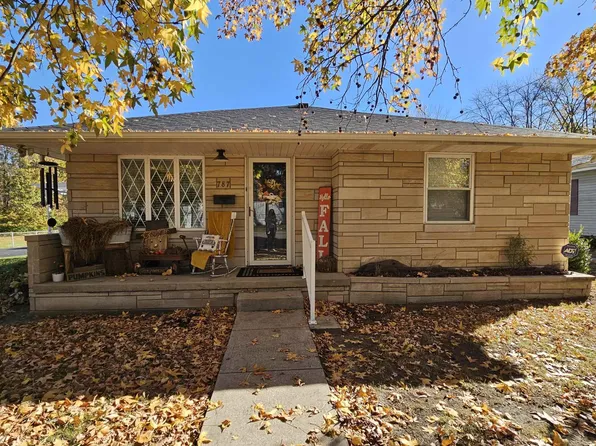 787 S Main St, Linton, IN 47441