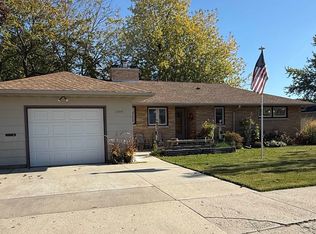 1209 Hawthorne St, Two Rivers, WI 54241