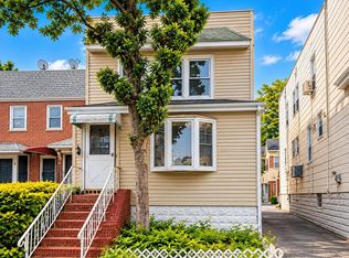 6659 75th St, Middle Village, NY 11379