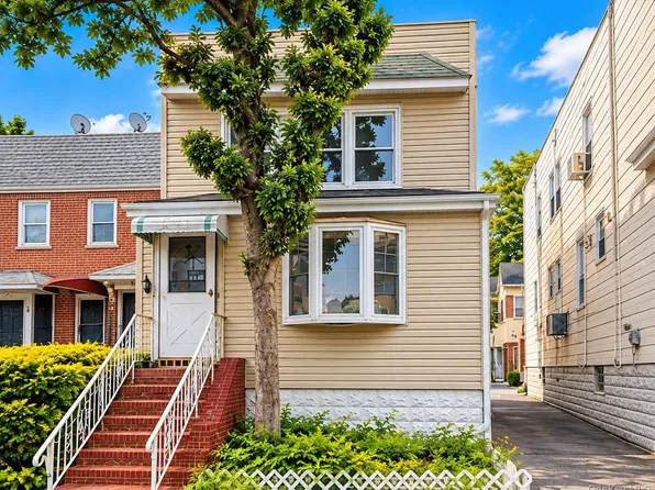 6659 75th Street, Middle Village, NY 11379
