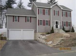 17 Shakespeare St, Tyngsboro, MA 01879