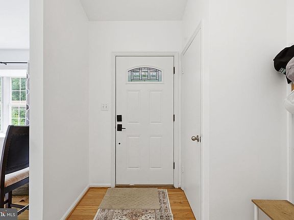 5th image of 2941 Fox Tail Ct