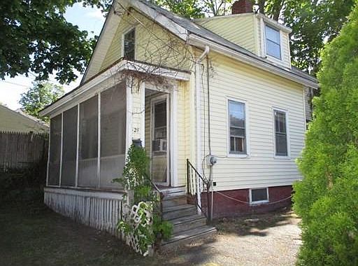 3rd image of 21 Bartlett Ave
