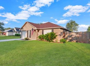168 Wayfair Ln, Hinesville, GA 31313