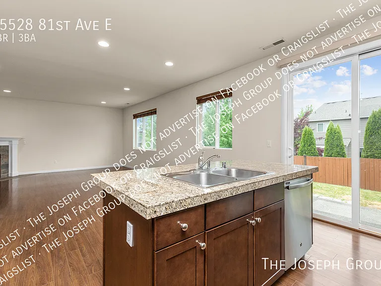 15528 81st Ave E — Photo 11